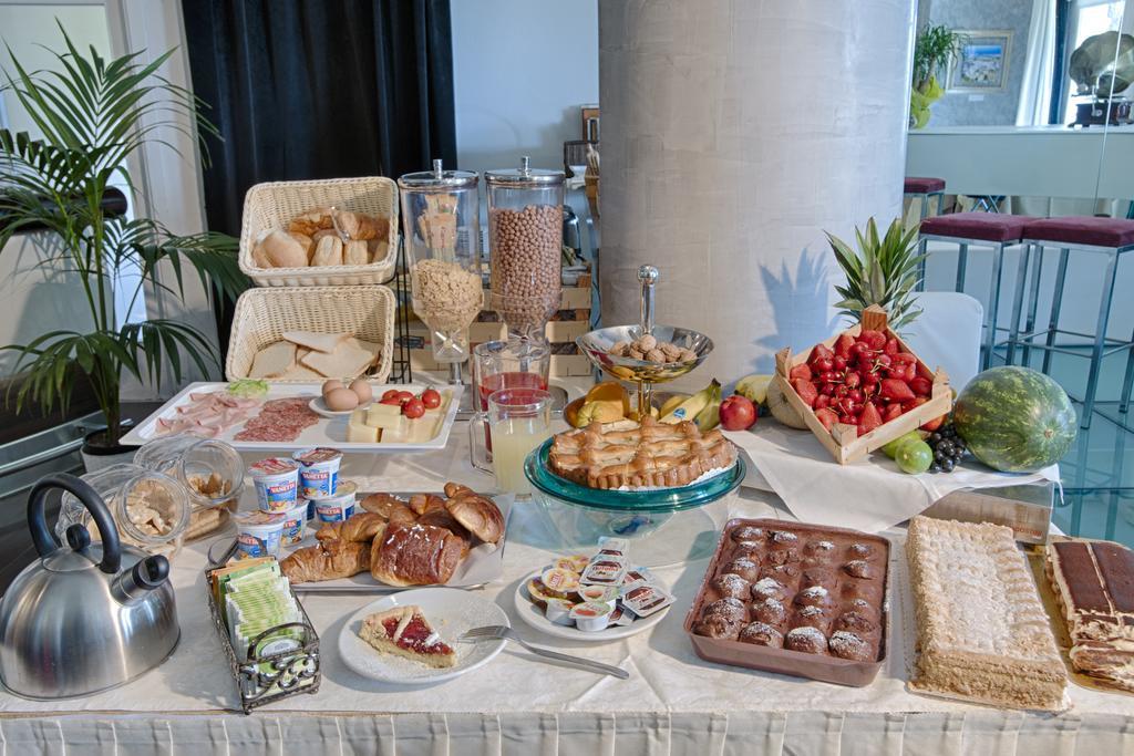 Locanda San Biagio Misano Adriatico Buitenkant foto