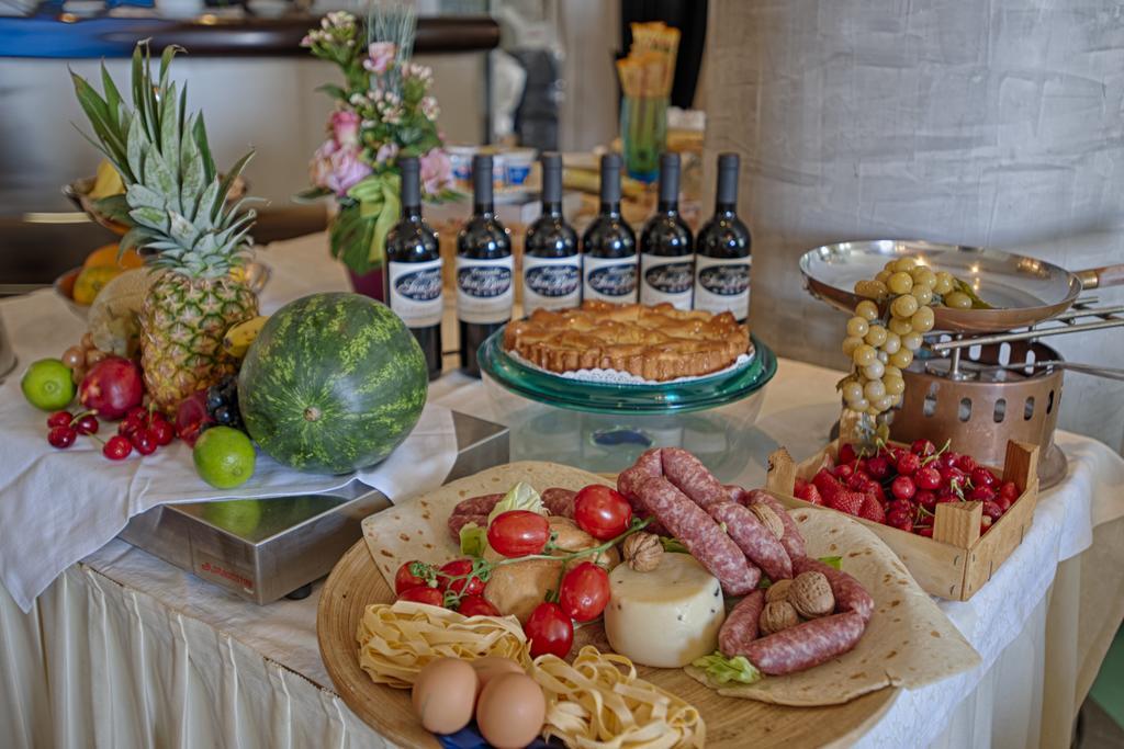 Locanda San Biagio Misano Adriatico Buitenkant foto