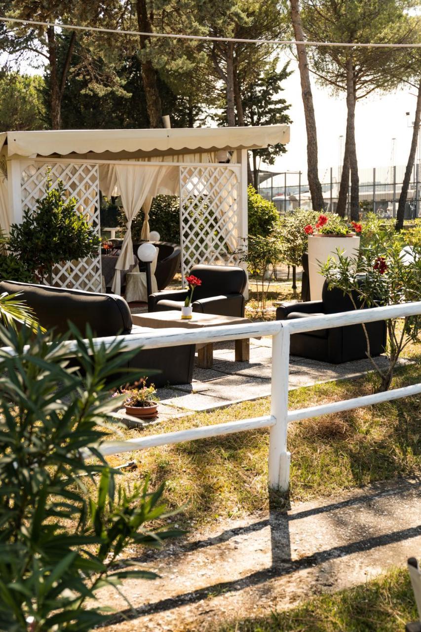 Locanda San Biagio Misano Adriatico Buitenkant foto