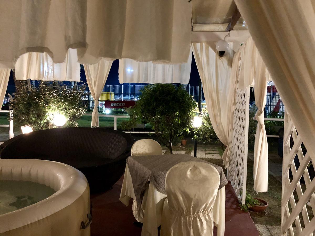 Locanda San Biagio Misano Adriatico Buitenkant foto